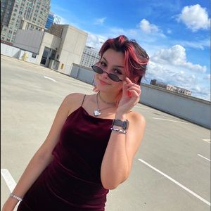 Meet your Posher, Cara